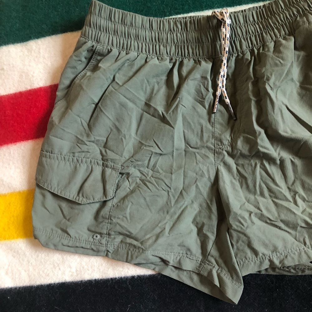 Columbia Sportswear Cargo /Hiking Shorts